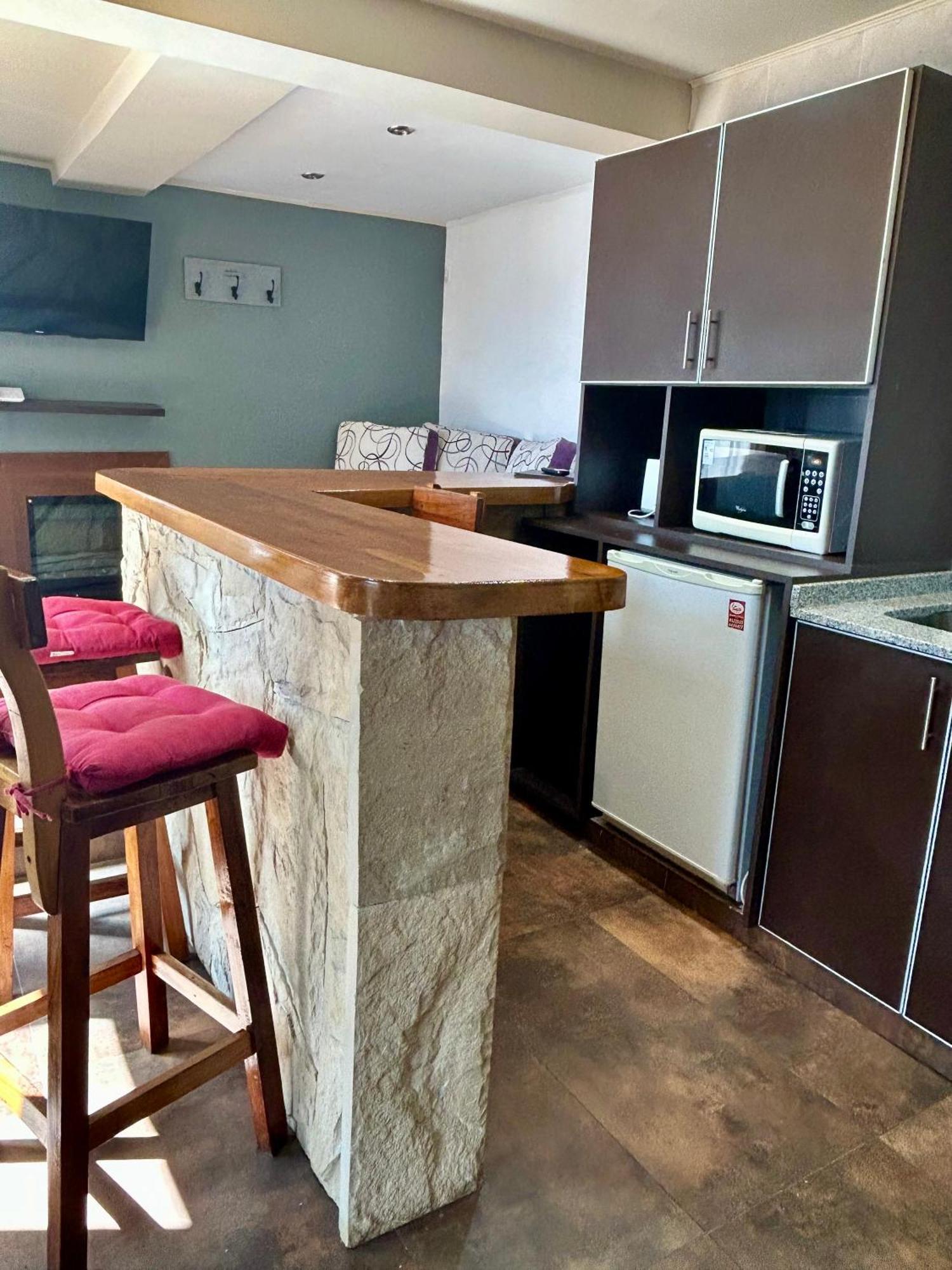 Bahia Paraiso Apart & Suites ซานคาร์ลอส เด บาริโลเช ภายนอก รูปภาพ