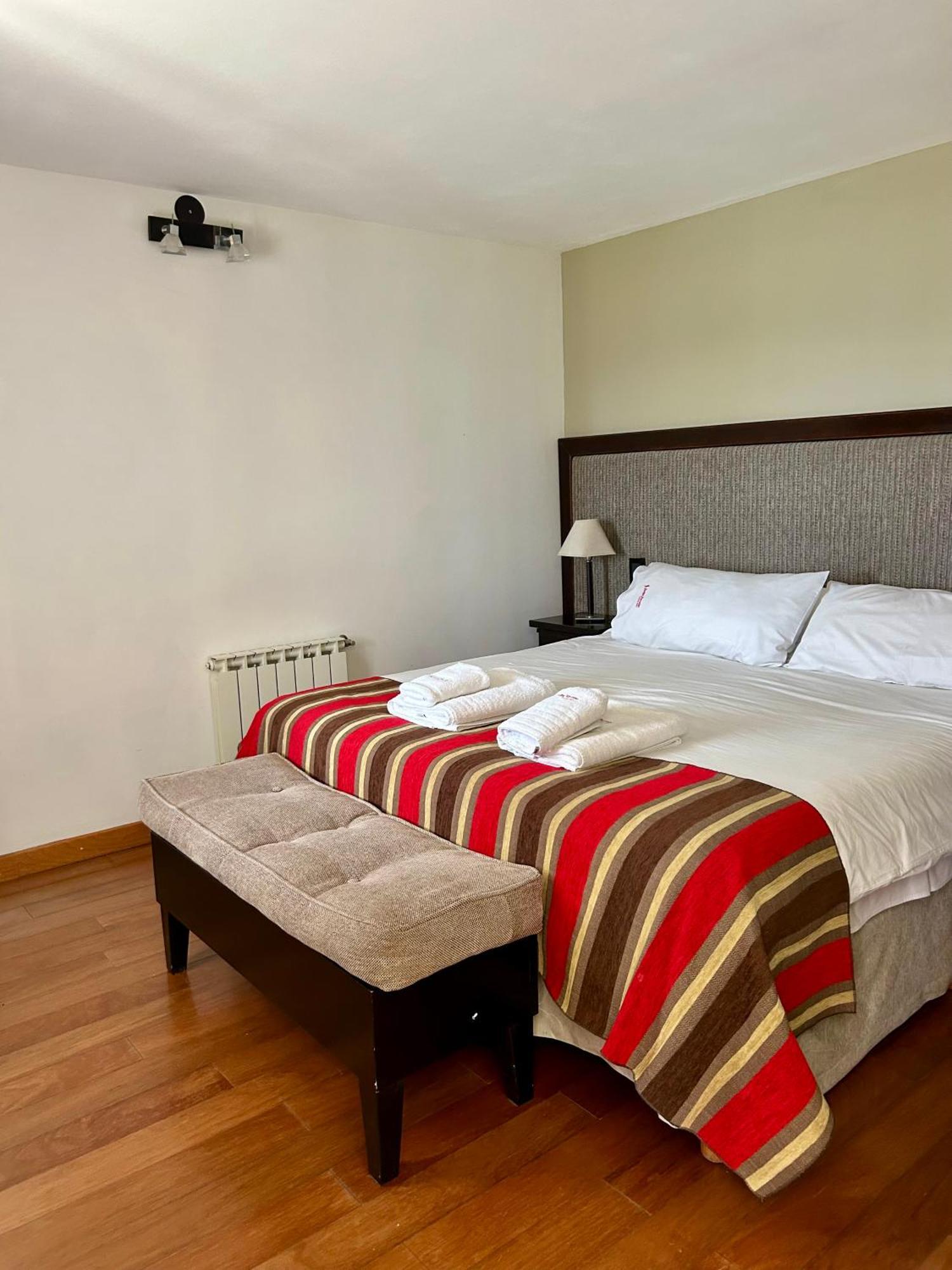 Bahia Paraiso Apart & Suites ซานคาร์ลอส เด บาริโลเช ภายนอก รูปภาพ